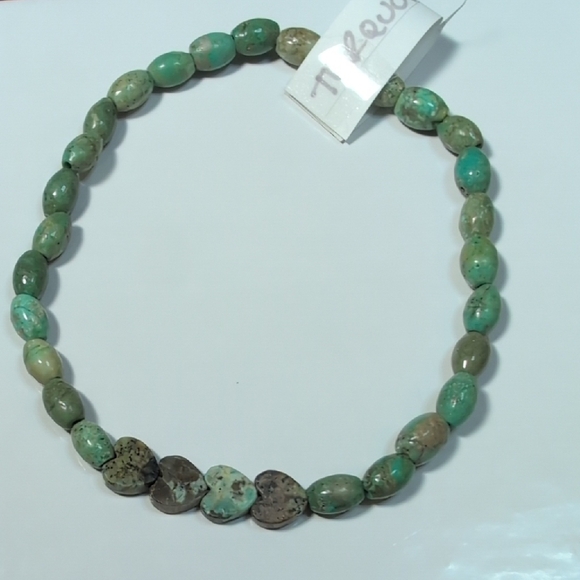 Jewelry - Turquoise Stretch Bracelet With Hearts